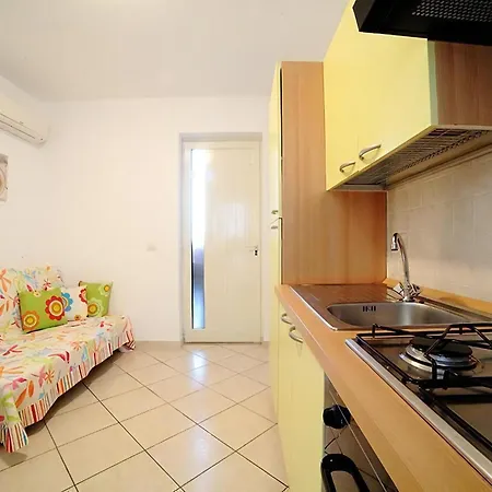 Apartmán In Mit Terrasse Torre Mozza